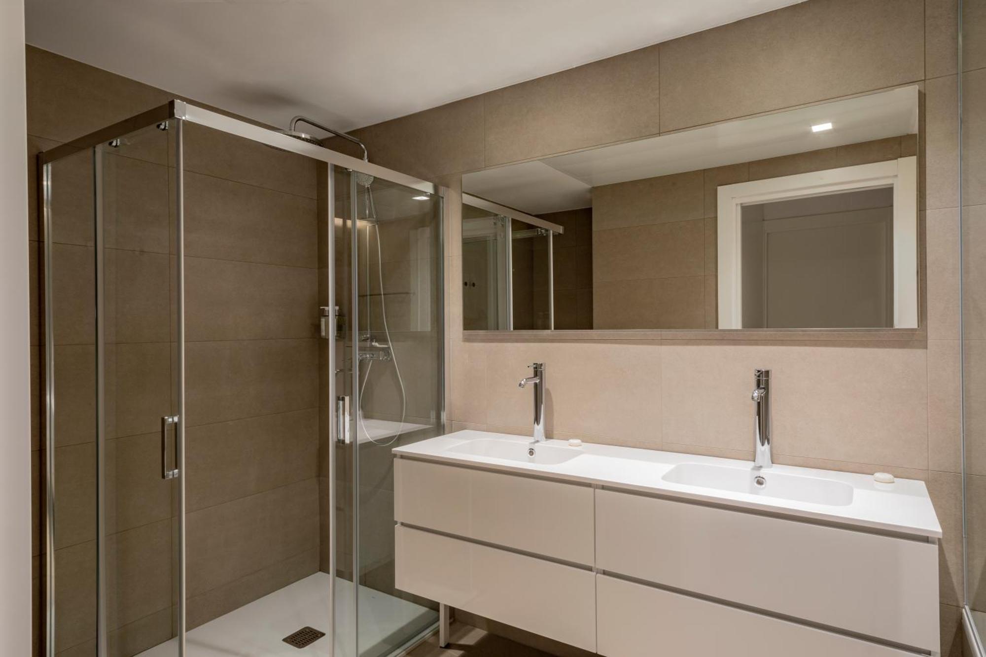 Europa Apartments L'Hospitalet de Llobregat Luaran gambar